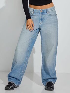 Garage Low Rise Baggy Jeans in Amber Blue, Size 23 / 00